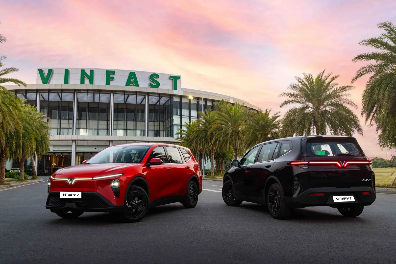 vinhxdcom vfmpv7 11 Vinfast